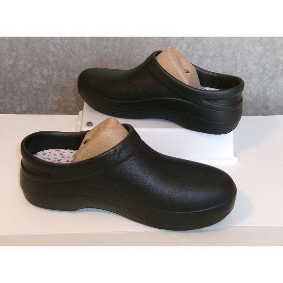NIB Dansko Black Kaci Slip Resistant Nursing Clog Size EU 37 US 6.5 - 7 - Picture 1 of 10
